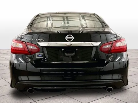 More photos of 2018 Nissan Altima 2.5 S at Bob Ruth Ford Dillsburg, PA