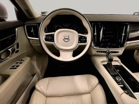 More photos of 2017 Volvo S90 T6 Momentum at Bob Ruth Ford Dillsburg, PA