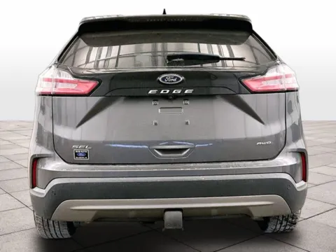 More photos of 2021 Ford Edge SEL at Bob Ruth Ford Dillsburg, PA
