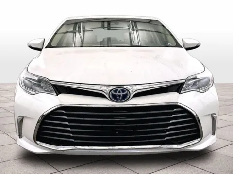More photos of 2017 Toyota Avalon Hybrid XLE Premium at Bob Ruth Ford Dillsburg, PA