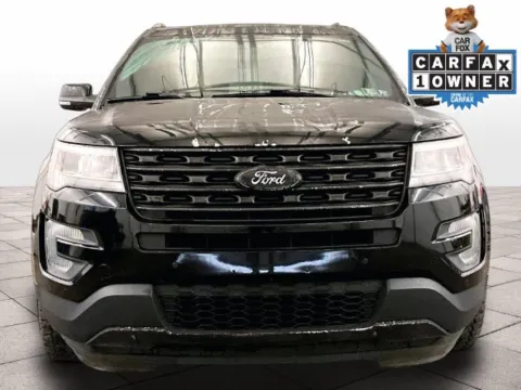 More photos of 2017 Ford Explorer XLT at Bob Ruth Ford Dillsburg, PA