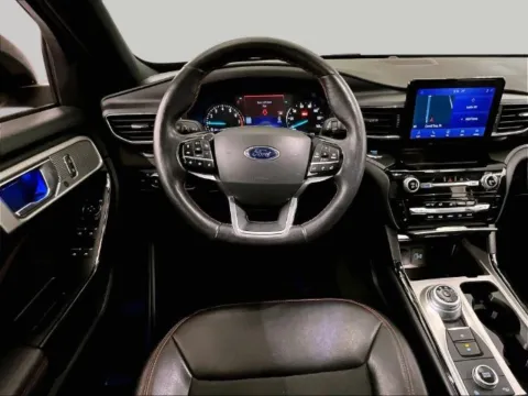 More photos of 2022 Ford Explorer ST-Line at Bob Ruth Ford Dillsburg, PA