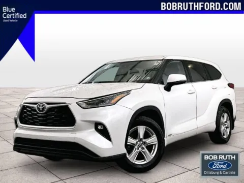 White 2022 Toyota Highlander Hybrid LE for sale in Dillsburg, PA