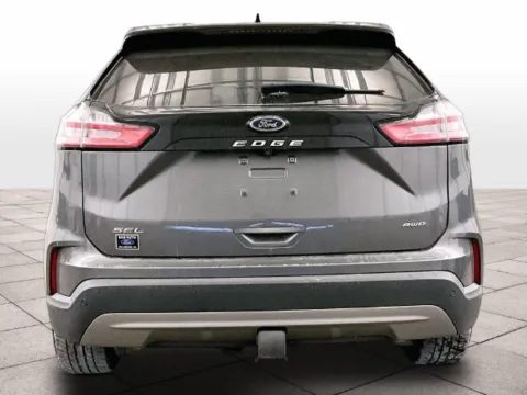 More photos of 2021 Ford Edge SEL at Bob Ruth Ford Dillsburg, PA