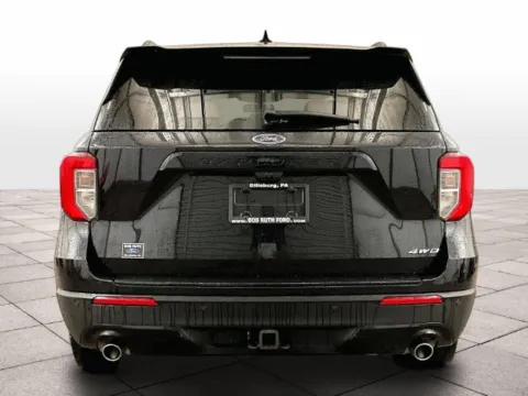 More photos of 2023 Ford Explorer ST-Line at Bob Ruth Ford Dillsburg, PA