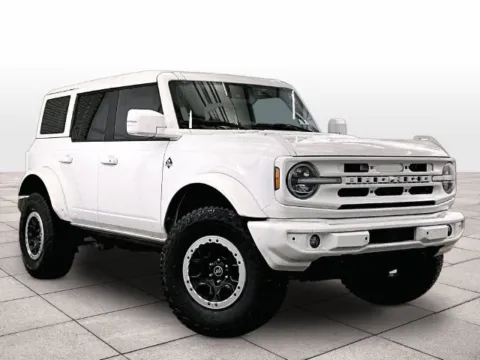 Photos of 2023 Ford Bronco Outer Banks for sale in Dillsburg, PA at Bob Ruth Ford Dillsburg