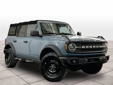 Photos of 2022 Ford Bronco Black Diamond for sale in Dillsburg, PA at Bob Ruth Ford Dillsburg
