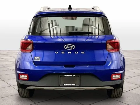 More photos of 2022 Hyundai Venue Limited at Bob Ruth Ford Dillsburg, PA