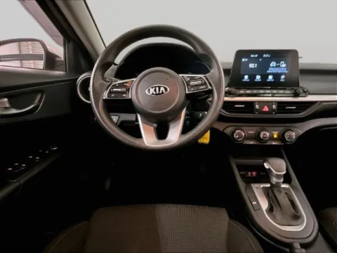 More photos of 2021 Kia Forte LXS at Bob Ruth Ford Dillsburg, PA