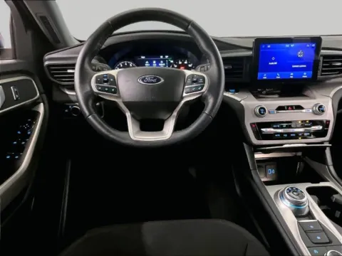 More photos of 2023 Ford Explorer XLT at Bob Ruth Ford Dillsburg, PA