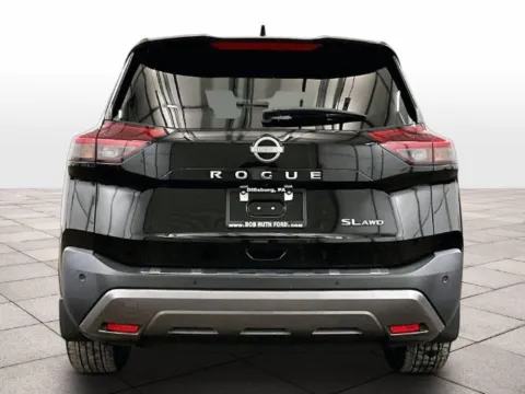 More photos of 2022 Nissan Rogue SL at Bob Ruth Ford Dillsburg, PA