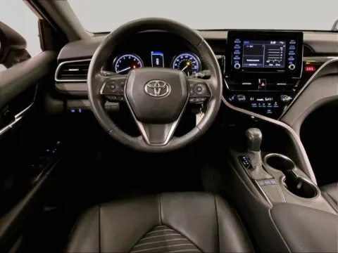More photos of 2022 Toyota Camry SE at Bob Ruth Ford Dillsburg, PA