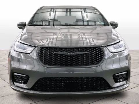 Another view of 2022 Chrysler Pacifica Hybrid Touring L for sale in Dillsburg, PA at Bob Ruth Ford Dillsburg