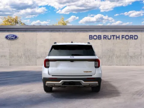 More photos of 2027 Ford Explorer Tremor at Bob Ruth Ford Dillsburg, PA