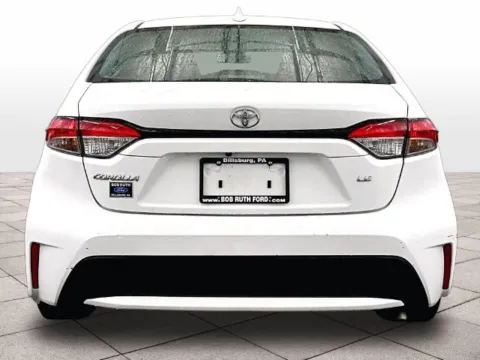 More photos of 2022 Toyota Corolla LE at Bob Ruth Ford Dillsburg, PA