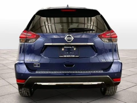 More photos of 2020 Nissan Rogue SL at Bob Ruth Ford Dillsburg, PA