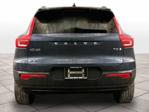 More photos of 2022 Volvo XC40 R-Design at Bob Ruth Ford Dillsburg, PA