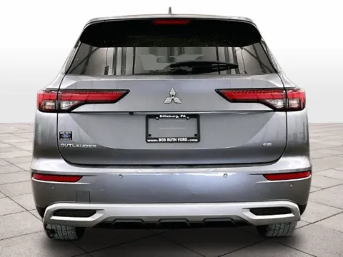 More photos of 2023 Mitsubishi Outlander SE at Bob Ruth Ford Dillsburg, PA