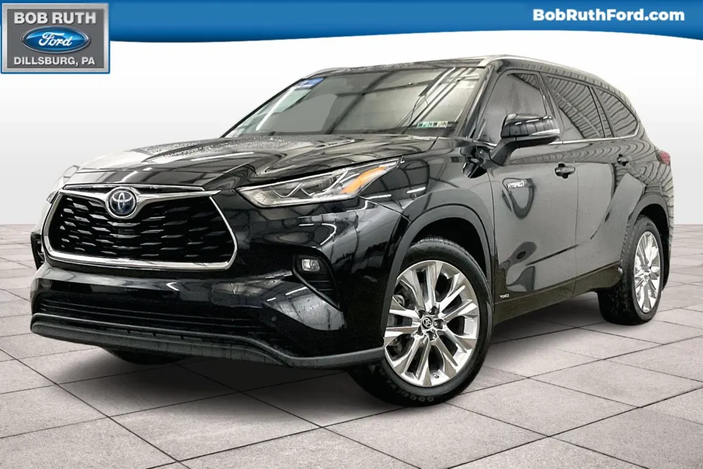 Used 2021 Toyota Highlander Hybrid Limited for sale in Dillsburg, PA ...