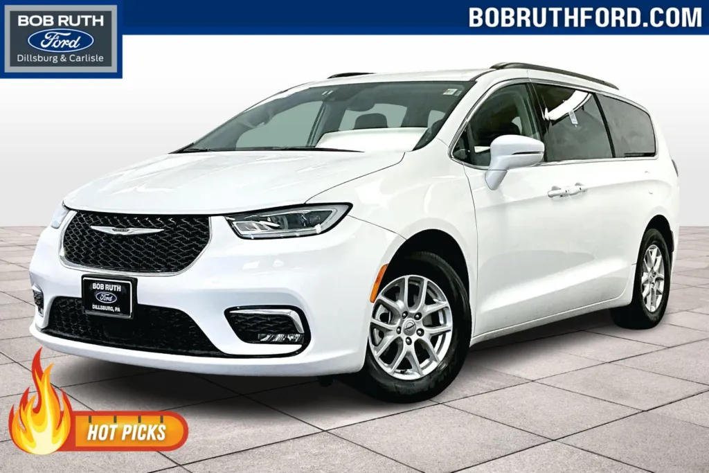2022 Chrysler Pacifica Touring L for sale in Dillsburg, PA