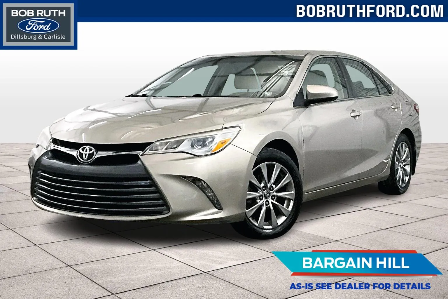 Beige 2015 Toyota Camry XLE for sale in Dillsburg, PA