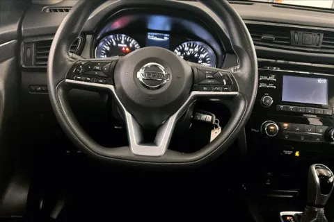 More photos of 2017 Nissan Rogue S at Bob Ruth Ford Dillsburg, PA