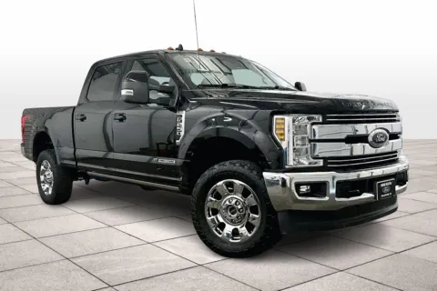 Photos of 2019 Ford Super Duty F-250 SRW LARIAT for sale in Dillsburg, PA at Bob Ruth Ford Dillsburg