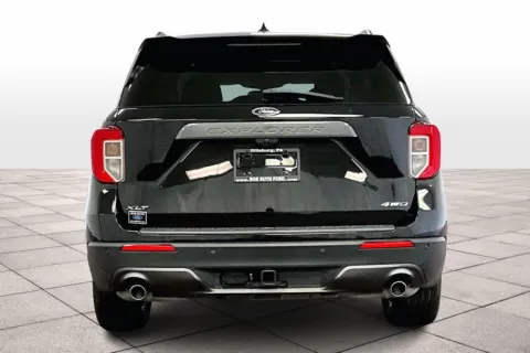 More photos of 2022 Ford Explorer XLT at Bob Ruth Ford Dillsburg, PA
