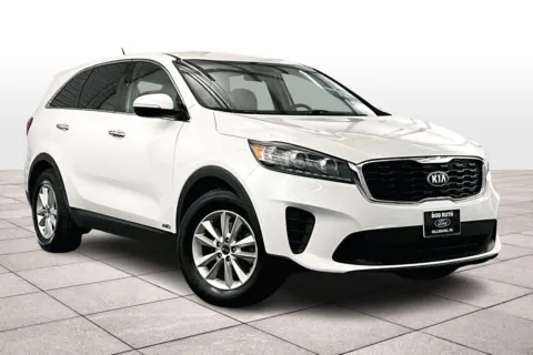 Photos of 2019 Kia Sorento LX V6 for sale in Dillsburg, PA at Bob Ruth Ford Dillsburg