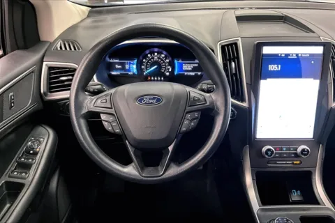 More photos of 2021 Ford Edge SE at Bob Ruth Ford Dillsburg, PA