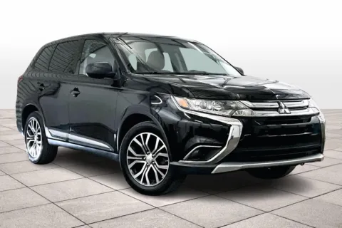 Photos of 2017 Mitsubishi Outlander ES for sale in Dillsburg, PA at Bob Ruth Ford Dillsburg