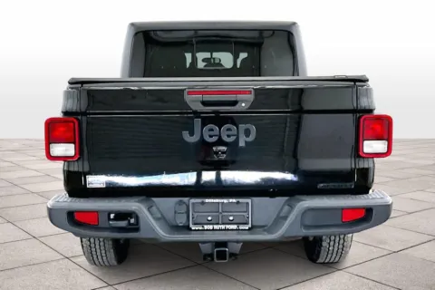 More photos of 2020 Jeep Gladiator Sport S at Bob Ruth Ford Dillsburg, PA