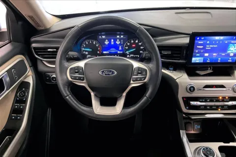 More photos of 2022 Ford Explorer XLT at Bob Ruth Ford Dillsburg, PA