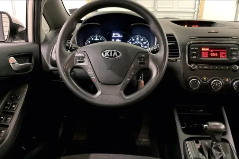 More photos of 2018 Kia Forte5 LX at Bob Ruth Ford Dillsburg, PA