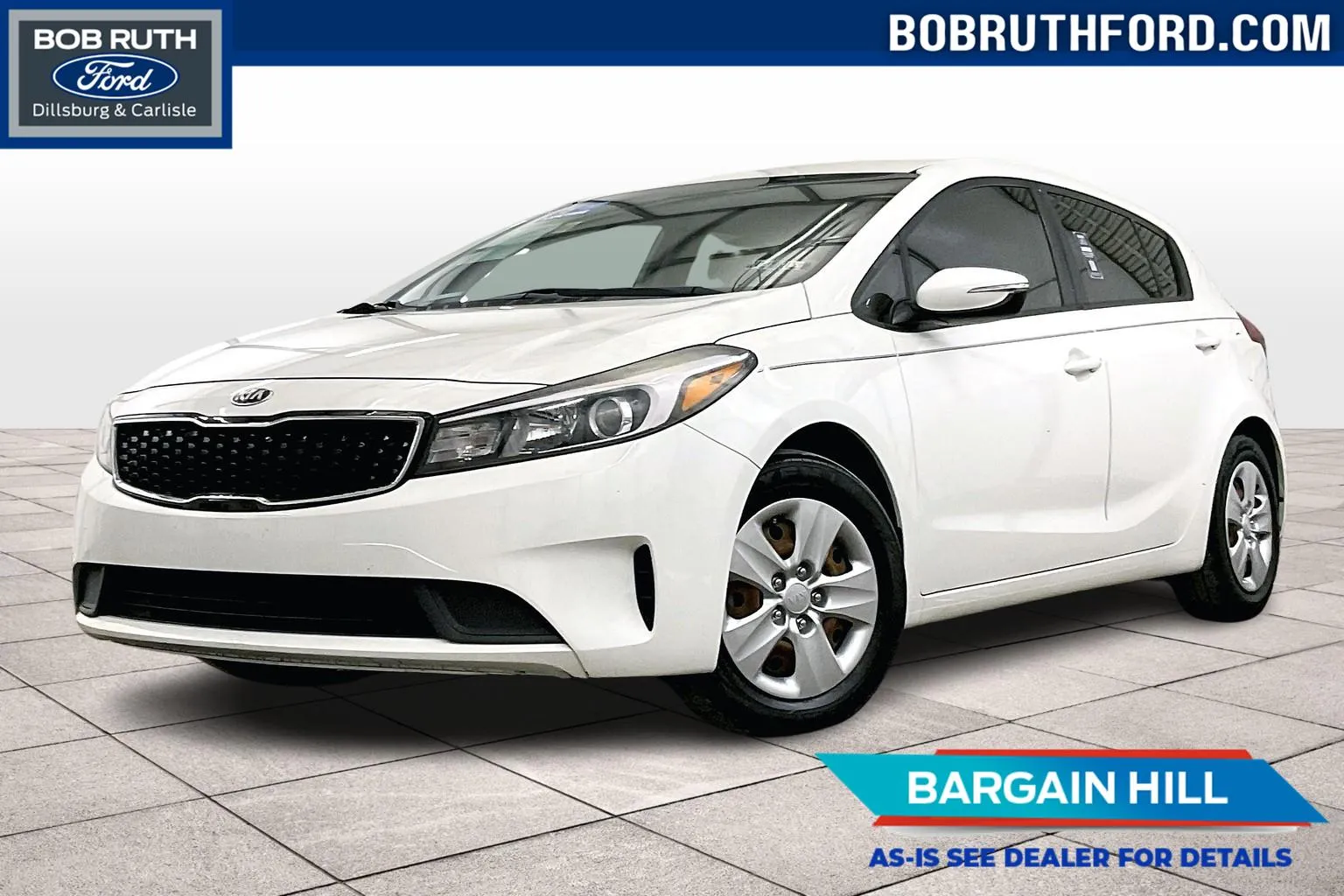White 2018 Kia Forte5 LX for sale in Dillsburg, PA