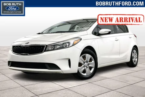 White 2018 Kia Forte5 LX for sale in Dillsburg, PA