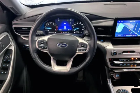 More photos of 2022 Ford Explorer XLT at Bob Ruth Ford Dillsburg, PA