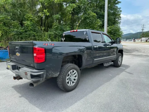 More photos of 2019 Chevrolet Silverado 3500HD LTZ at Bob Ruth Ford Dillsburg, PA