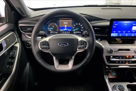 More photos of 2020 Ford Explorer XLT at Bob Ruth Ford Dillsburg, PA