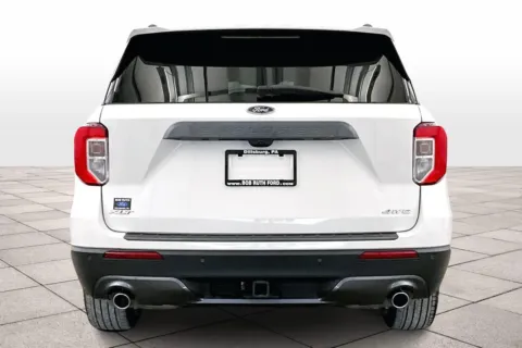 More photos of 2021 Ford Explorer XLT at Bob Ruth Ford Dillsburg, PA