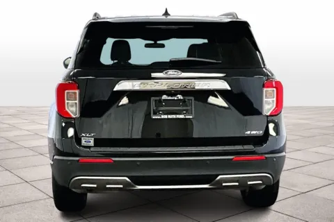 More photos of 2021 Ford Explorer XLT at Bob Ruth Ford Dillsburg, PA