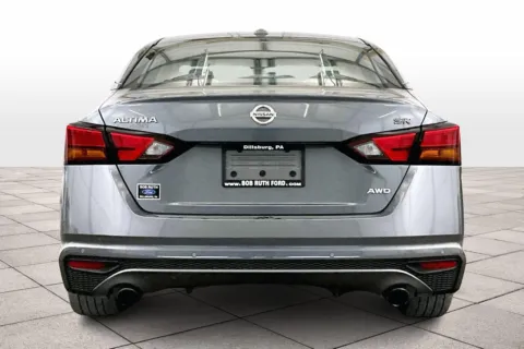 More photos of 2020 Nissan Altima 2.5 SR at Bob Ruth Ford Dillsburg, PA