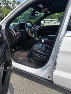 More photos of 2014 Jeep Grand Cherokee Limited at Bob Ruth Ford Dillsburg, PA