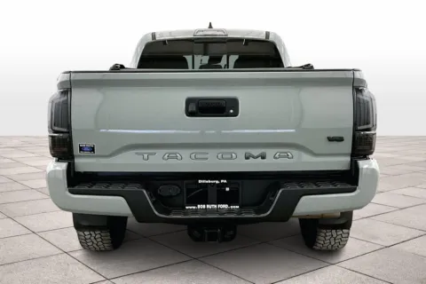 More photos of 2022 Toyota Tacoma TRD Sport at Bob Ruth Ford Dillsburg, PA