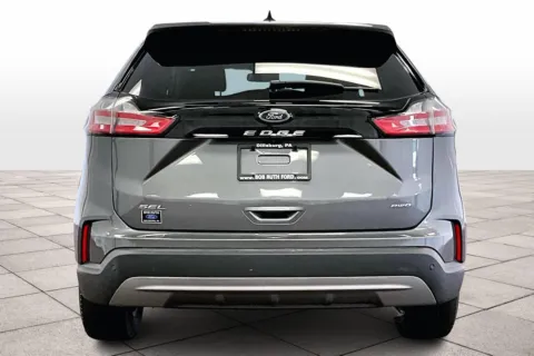 More photos of 2022 Ford Edge SEL at Bob Ruth Ford Dillsburg, PA