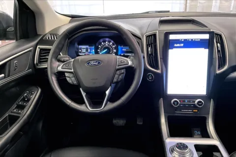 More photos of 2022 Ford Edge SEL at Bob Ruth Ford Dillsburg, PA