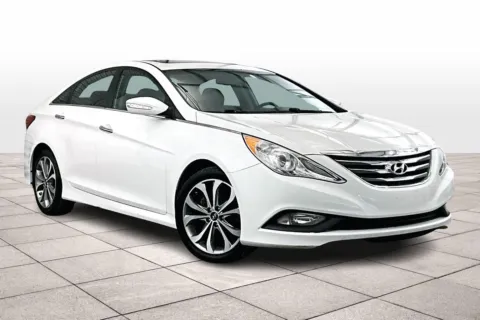Photos of 2014 Hyundai Sonata SE for sale in Dillsburg, PA at Bob Ruth Ford Dillsburg