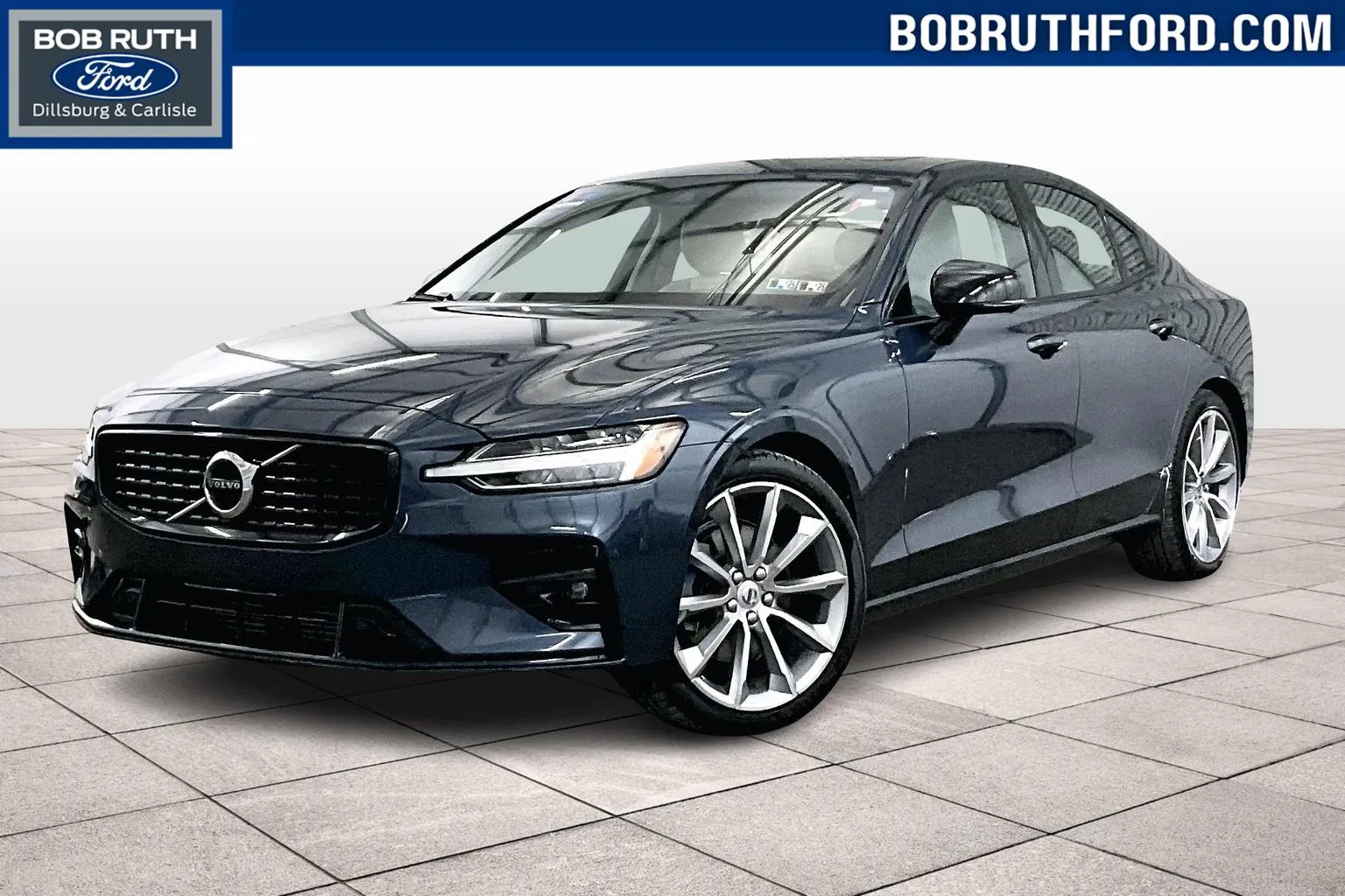Blue 2021 Volvo S60 Momentum for sale in Dillsburg, PA