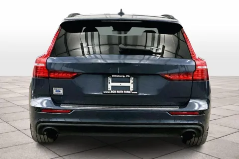 More photos of 2020 Volvo V60 Momentum at Bob Ruth Ford Dillsburg, PA