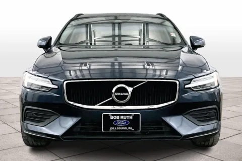 More photos of 2020 Volvo V60 Momentum at Bob Ruth Ford Dillsburg, PA